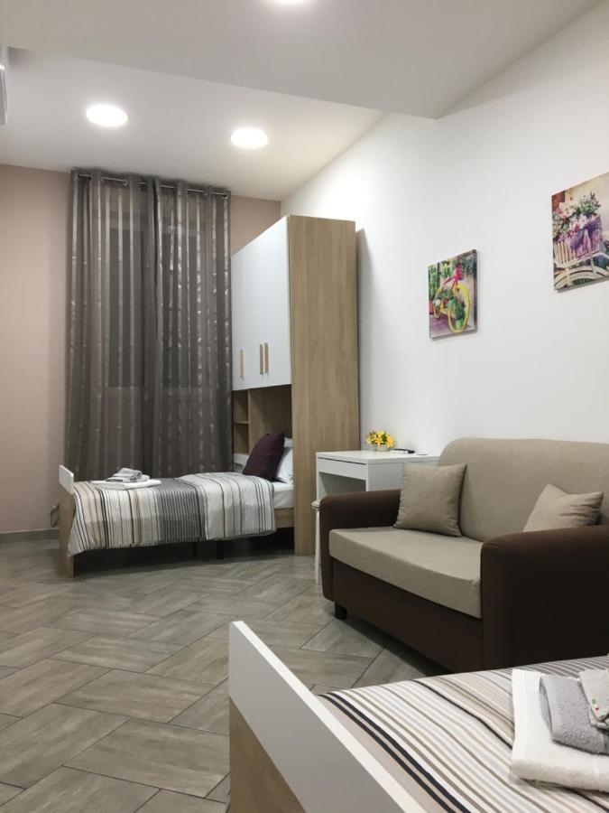 Lm Apartment - View Over The City คาตาเนีย ภายนอก รูปภาพ