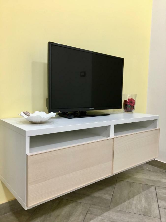 Lm Apartment - View Over The City คาตาเนีย ภายนอก รูปภาพ